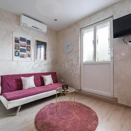 Ferienwohnung Fur 2 Personen Ca 50 Qm In Stobrec, Dalmatien Mitteldalmatien 스토브레츠