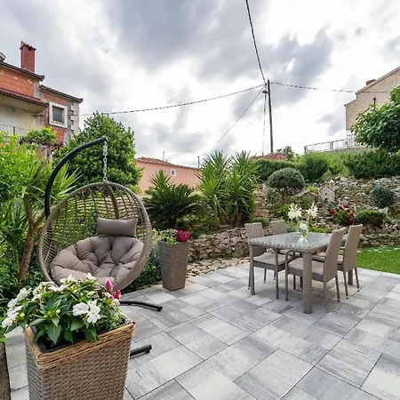 Ferienwohnung Fur 2 Personen Ca 50 Qm In Stobrec, Dalmatien Mitteldalmatien 아파트 *